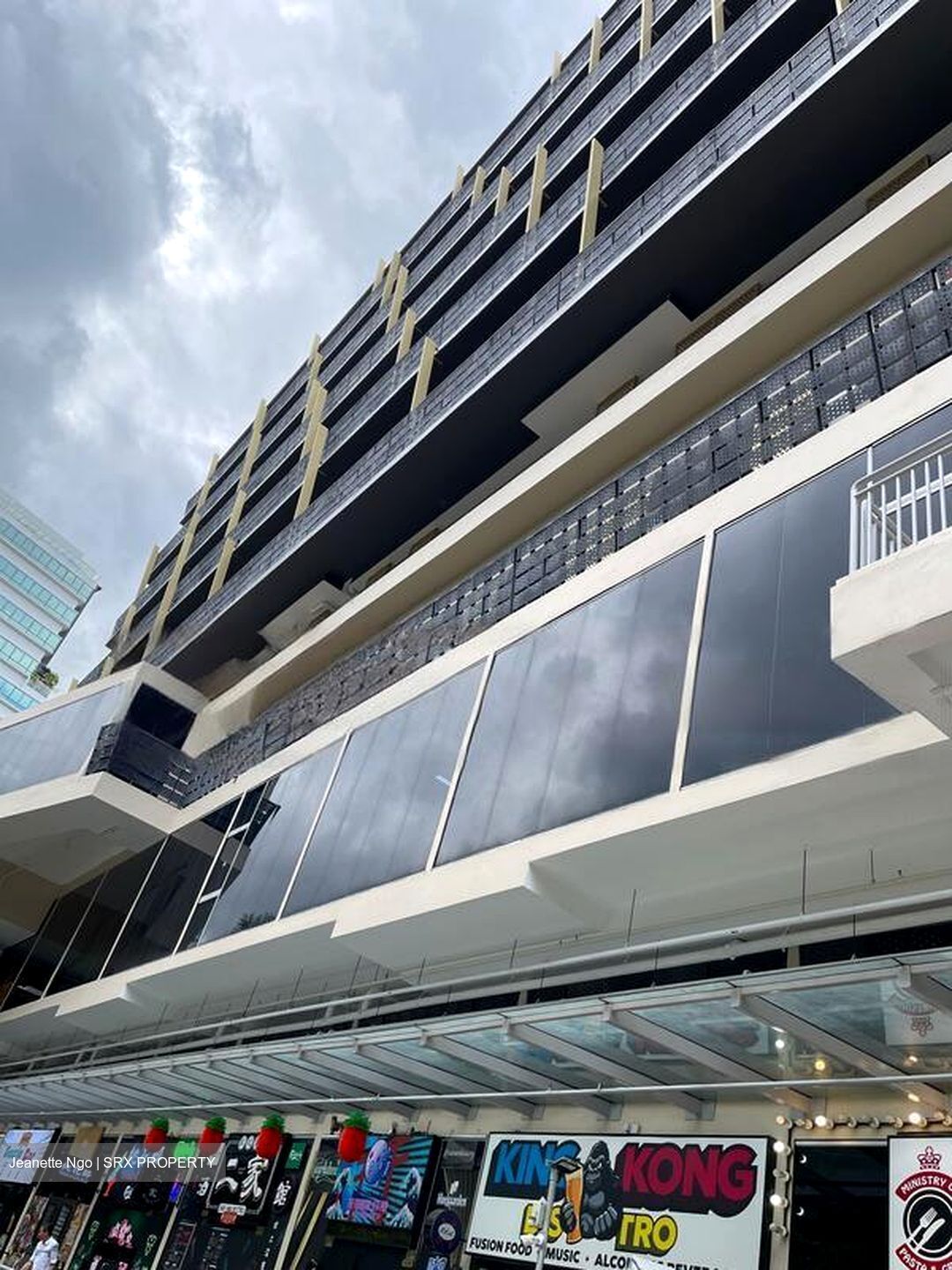 The Commerze@irving (D13), Retail #454507331